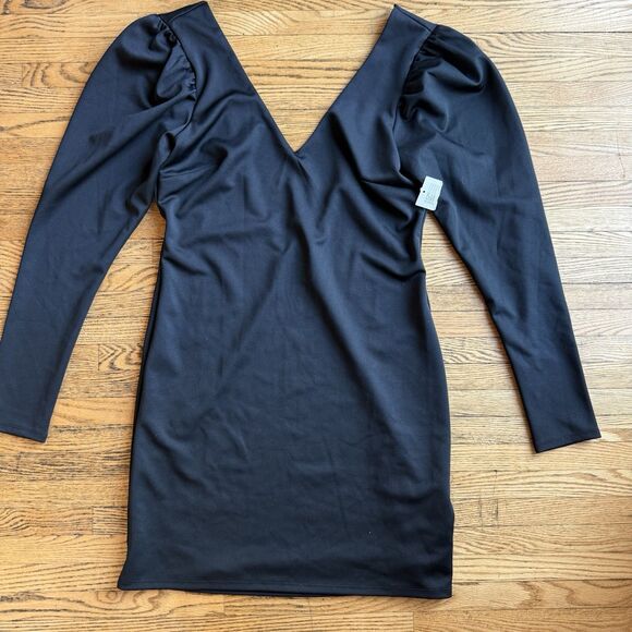 Kimchi Blue Dresses & Skirts - Kimchi Blue Puff Sleeve Mini Cocktail Dress Womens Large Deep V Morticia Witchy